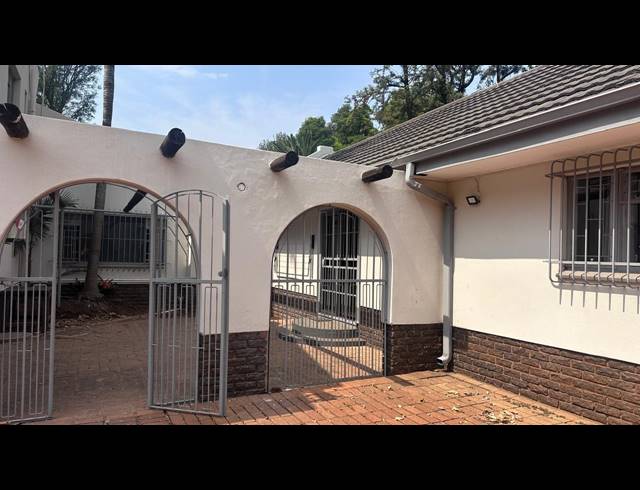 1 BEDROOM FLAT TO LET IN REFILWE